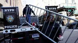 barricade outside the Manhattan Criminal Court